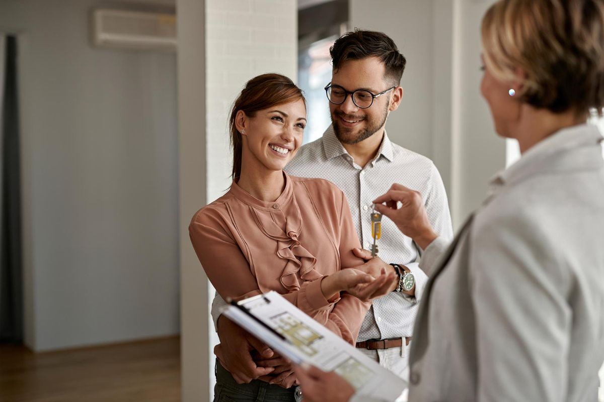 Real Estate Agent